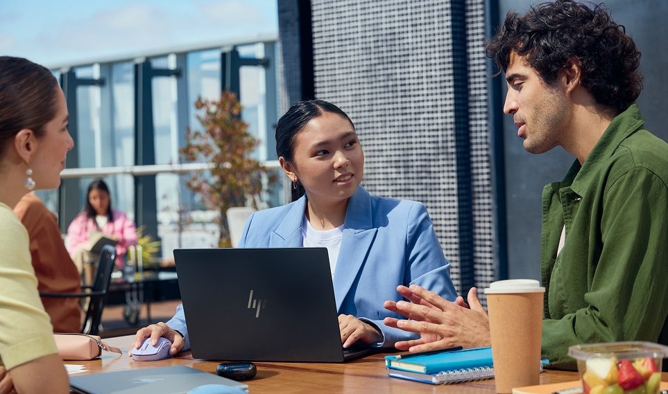 Why should SMB business choose HP hybrid-ready technology?